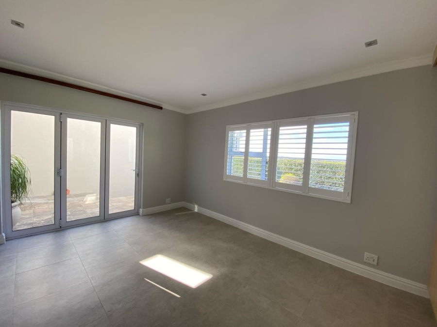 To Let 4 Bedroom Property for Rent in Welgemoed Western Cape